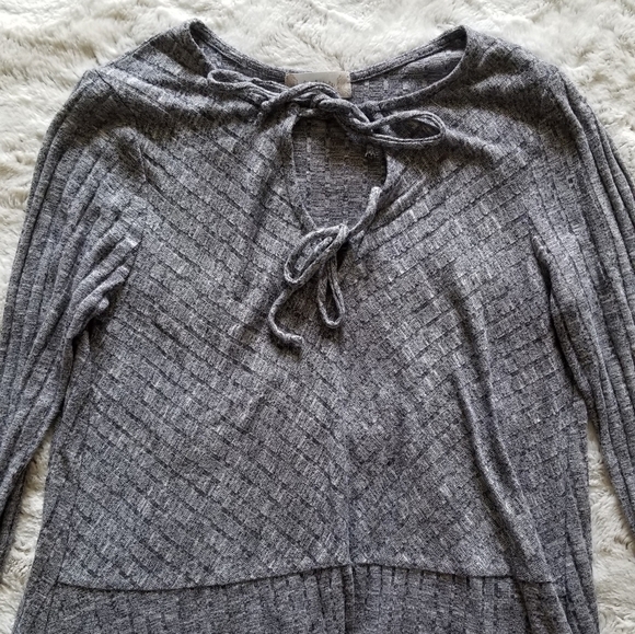 Altar'd State Blue Gray Tie Front Longsleeve Top M - Picture 1 of 7